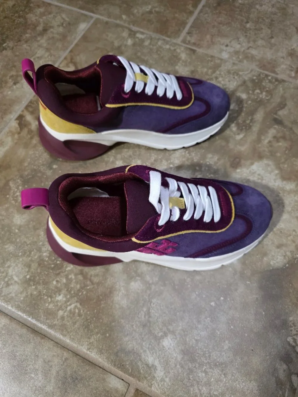 Women's Trainer's
